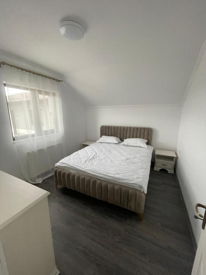 Апартаменты Eroilor II Apartament Сучава Экстерьер фото